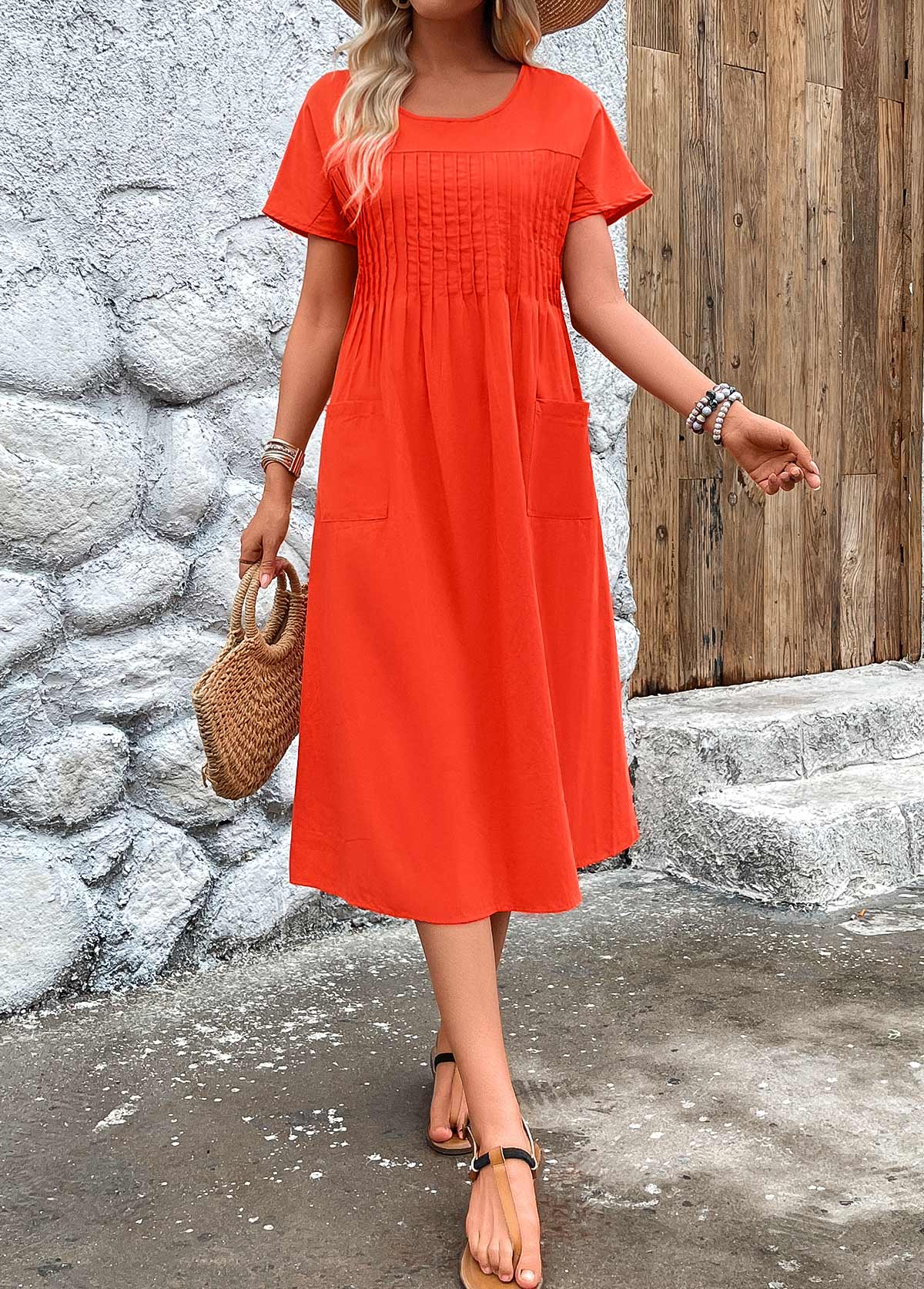Robe À Manches Courtes & À Col Rond
