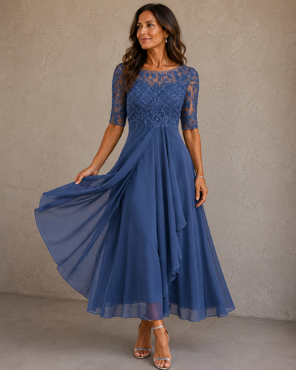 Robe Abella En Dentelle & Mousseline