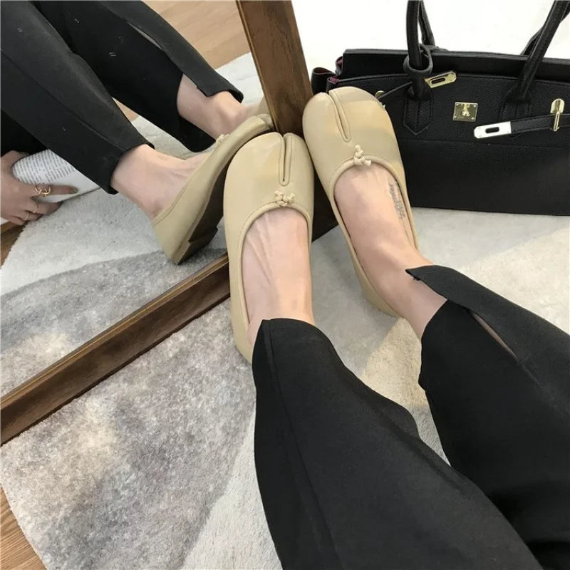 Aura™ – Ballerine Tabi in Pelle Morbida