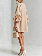 Robe Boutonnée Avec Des Poignets À Motif Floral