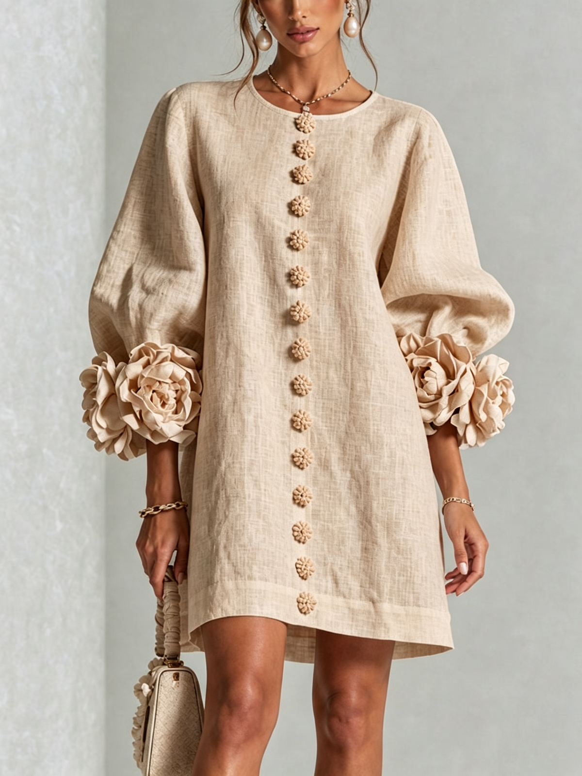 Robe Boutonnée Avec Des Poignets À Motif Floral