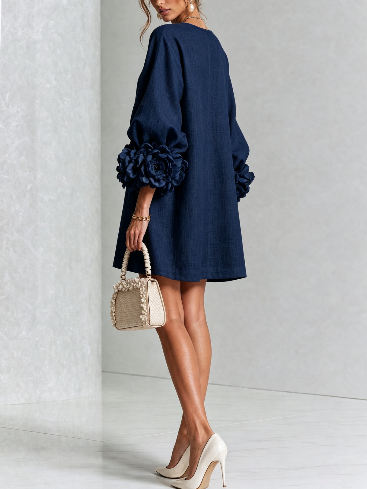 Robe Boutonnée Avec Des Poignets À Motif Floral
