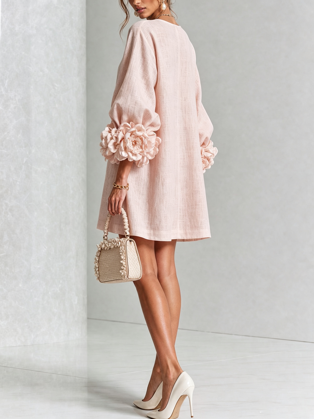 Robe Boutonnée Avec Des Poignets À Motif Floral