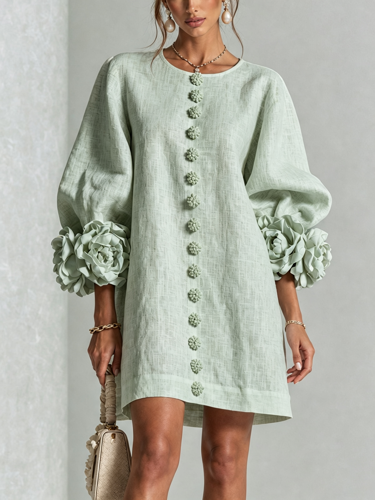 Robe Boutonnée Avec Des Poignets À Motif Floral