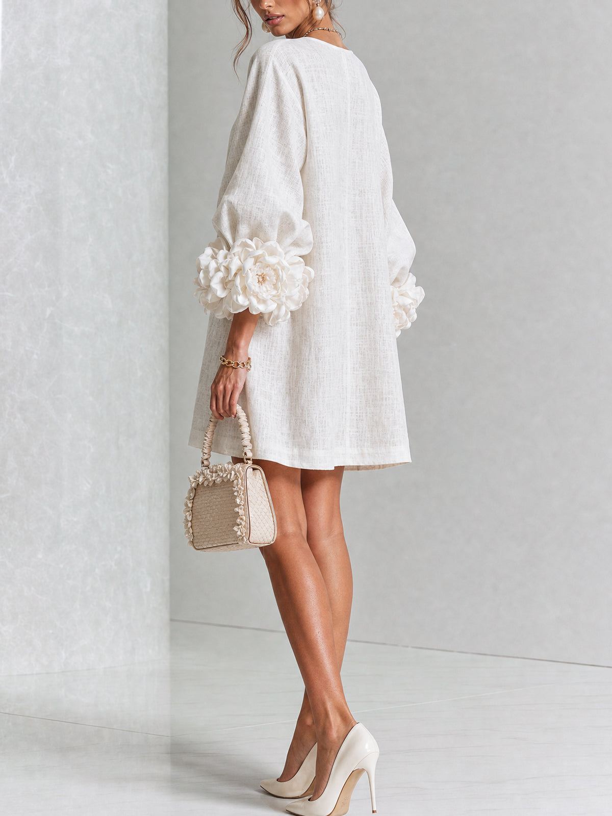 Robe Boutonnée Avec Des Poignets À Motif Floral