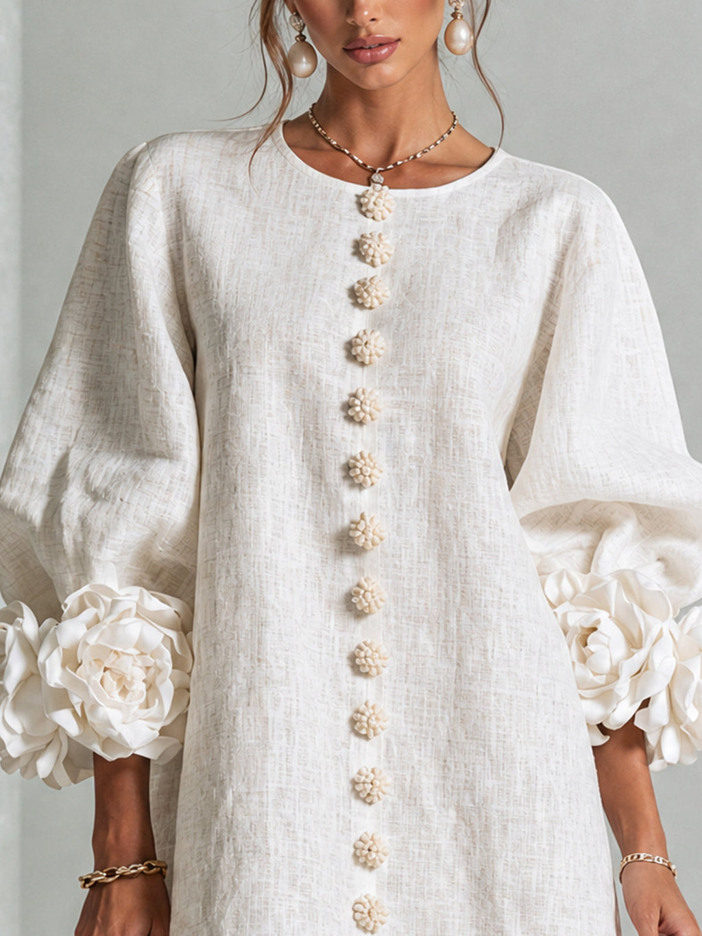 Robe Boutonnée Avec Des Poignets À Motif Floral