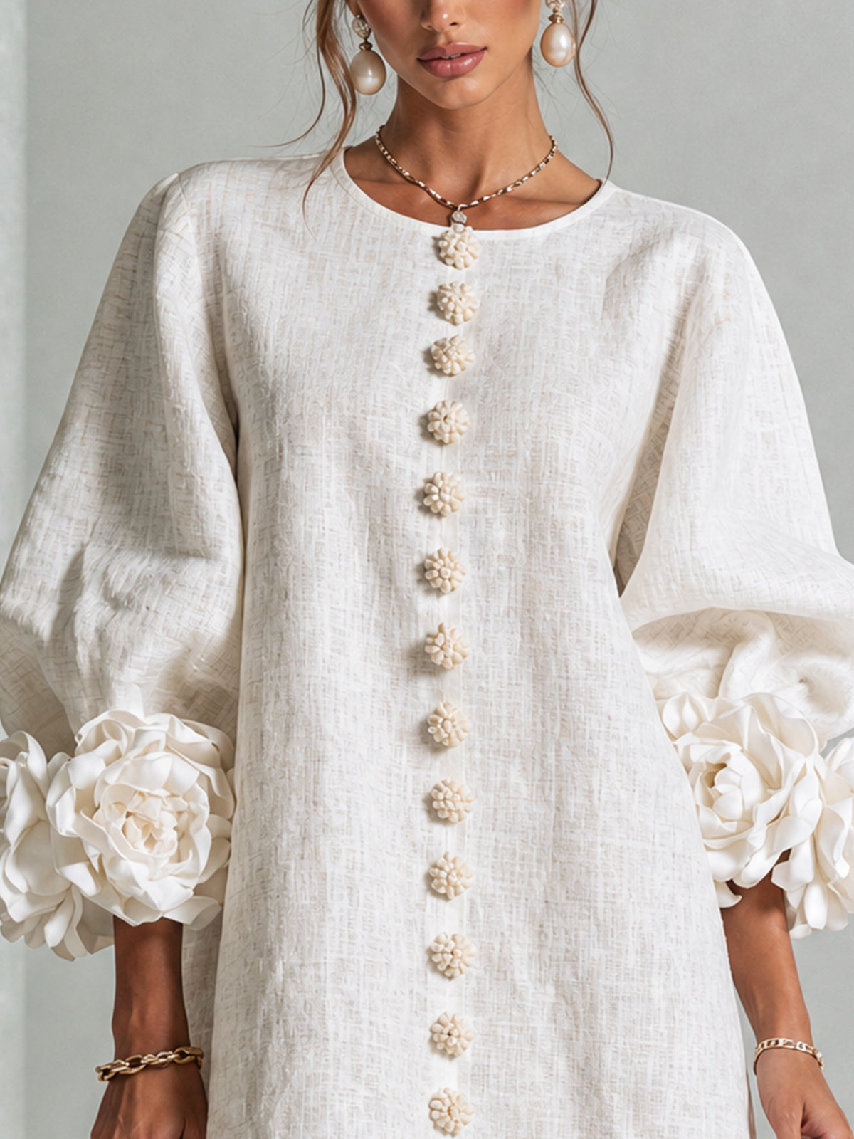Robe Boutonnée Avec Des Poignets À Motif Floral