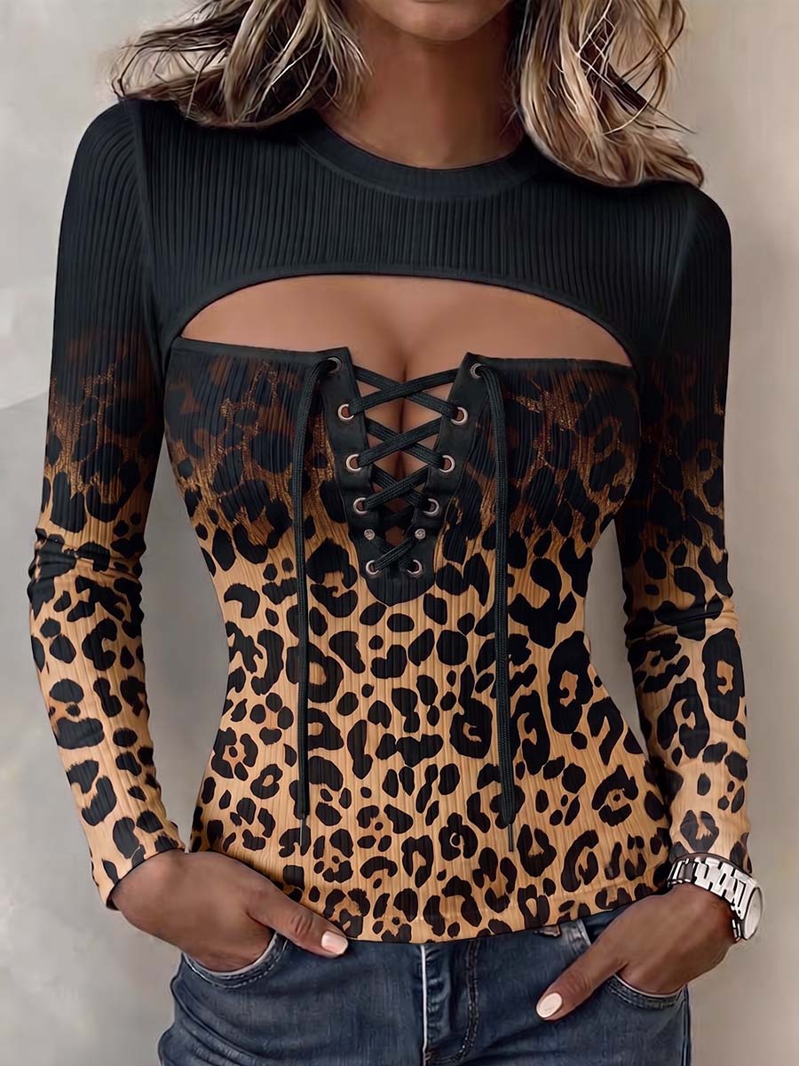 Pull Sylvie Avec Découpes & Lacets